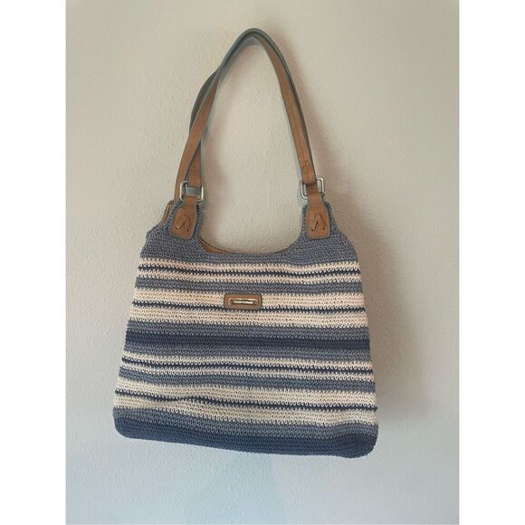Frankie & Johnnie Crocheted Bag - Picture 1 of 8